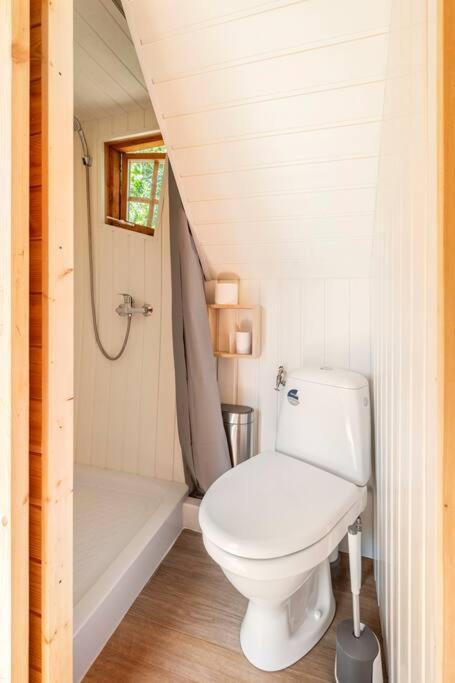 Au Pied Du Frene Villa Herzeele ภายนอก รูปภาพ
